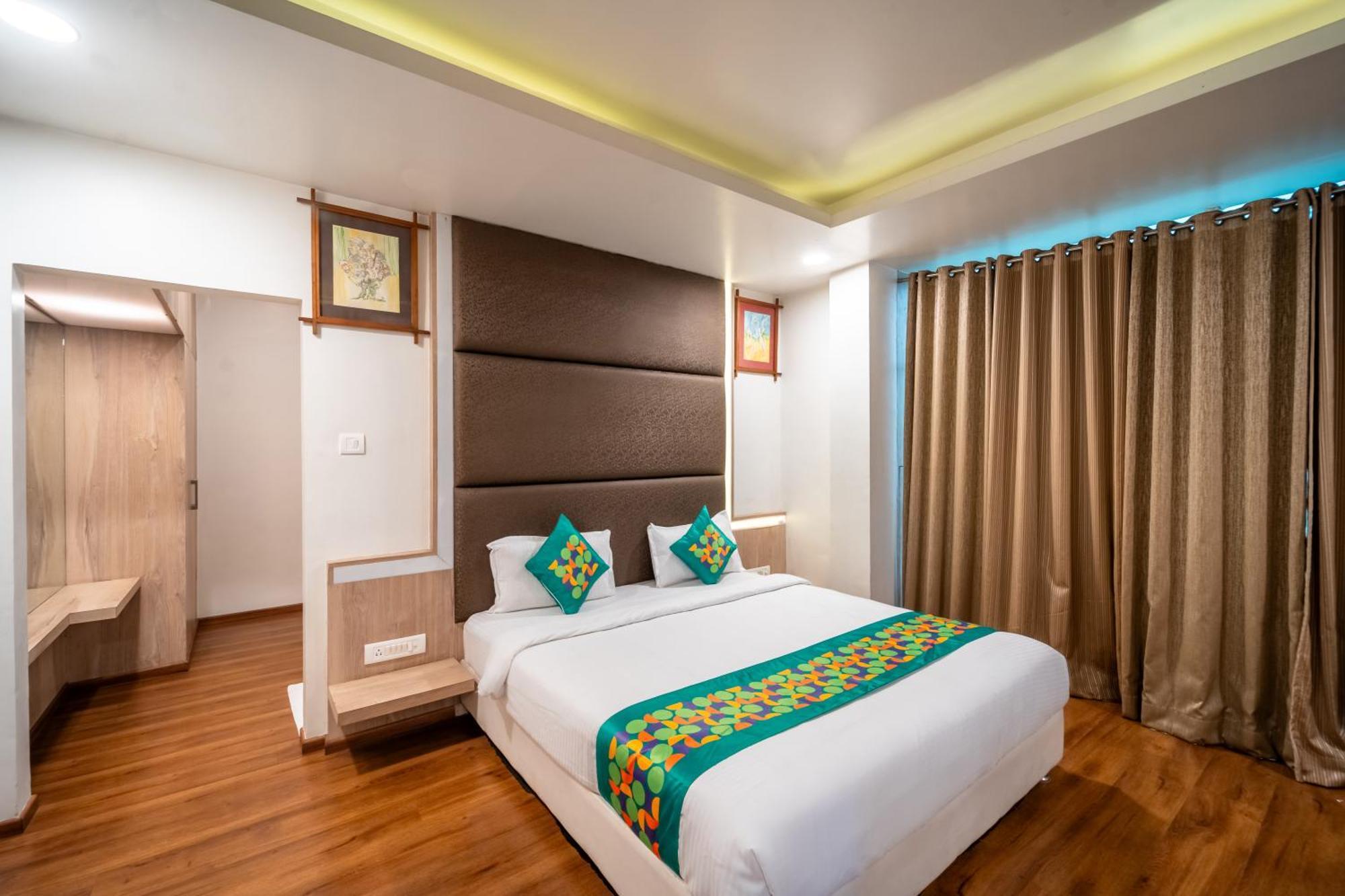 Treebo Kamal Regency Hotel Bhopal Bagian luar foto