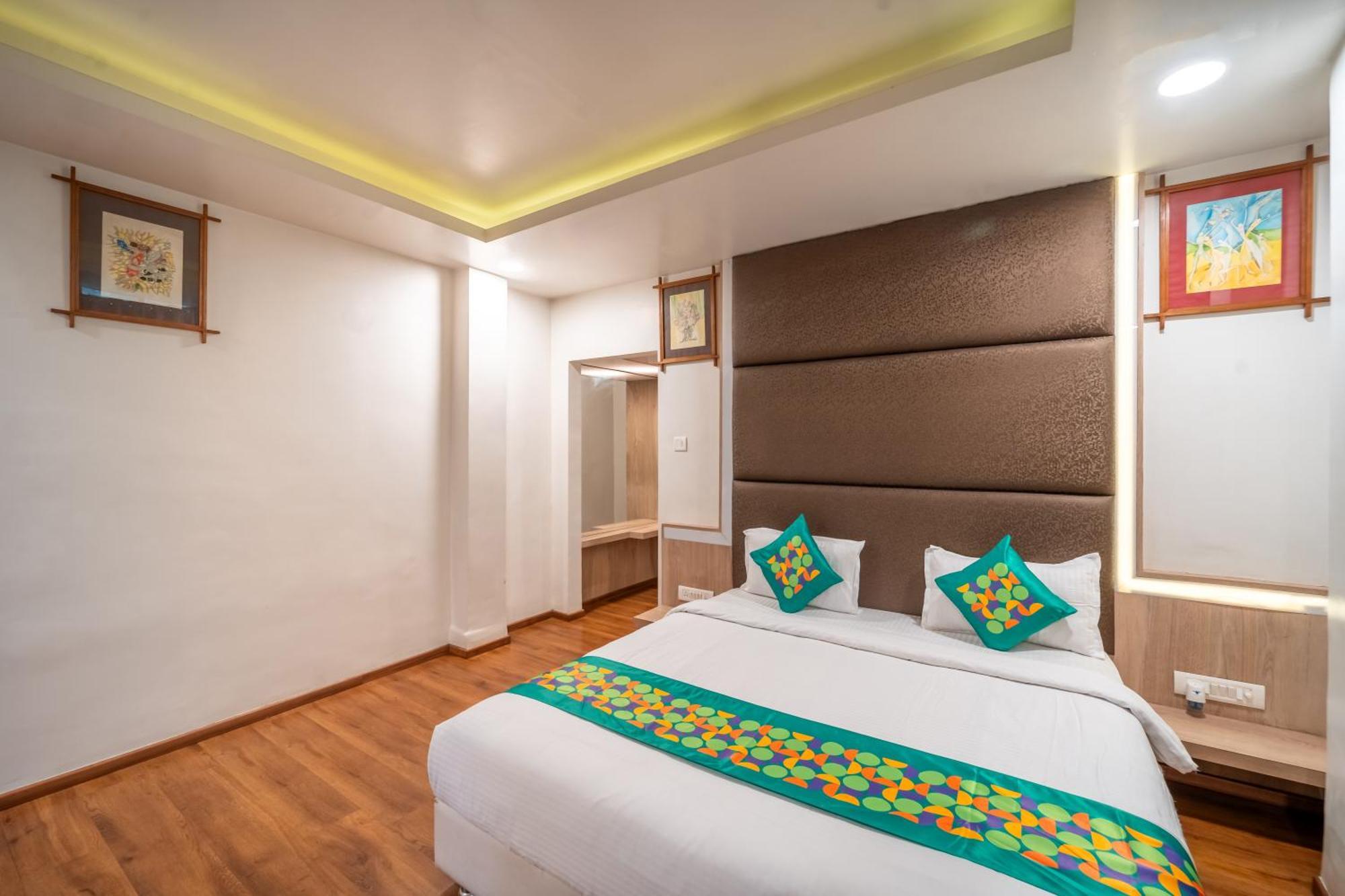 Treebo Kamal Regency Hotel Bhopal Bagian luar foto
